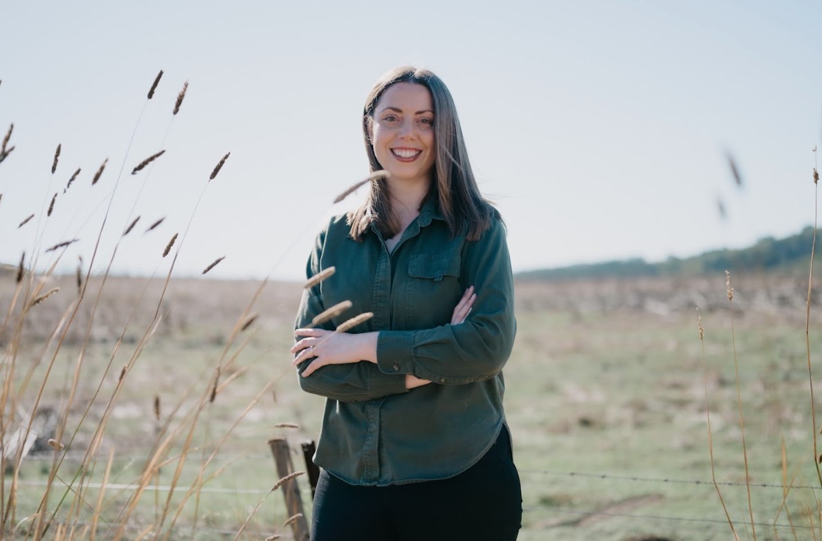 HELPING VICTORIA’S VOLUNTEERS PROTECT OUR ENVIRONMENT  Main Image