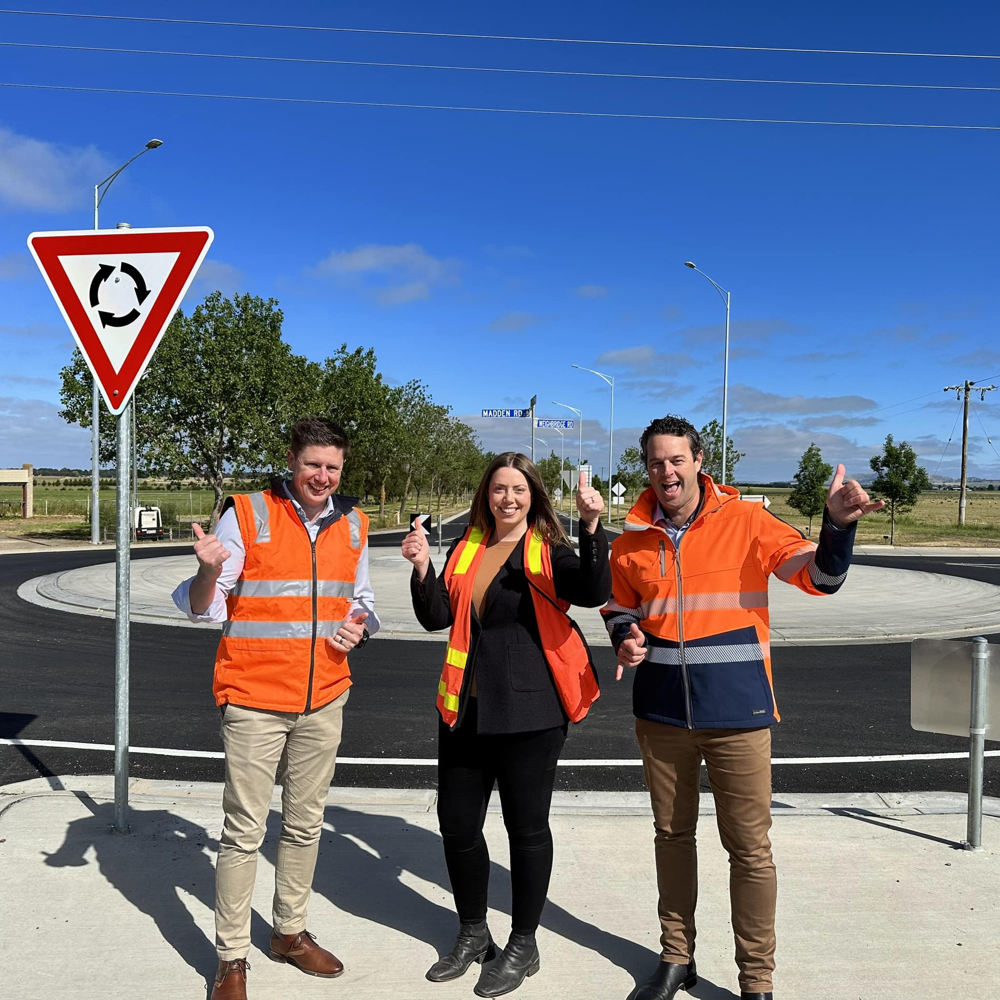 REMEMBRANCE DRIVE ROUNDABOUT COMPLETED  Main Image